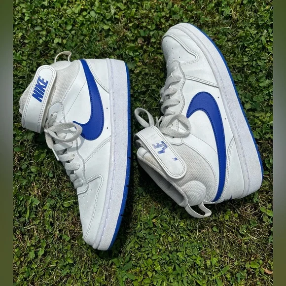 Nike Youth size 5.5Y Big Kid Court Borough Mid 2 Blue & White High Top Sneakers - Picture 3 of 9